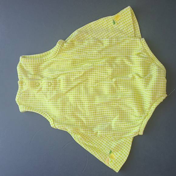 Carter's, 6 Month, Onesies.   LT#139 - Picture 2 of 2